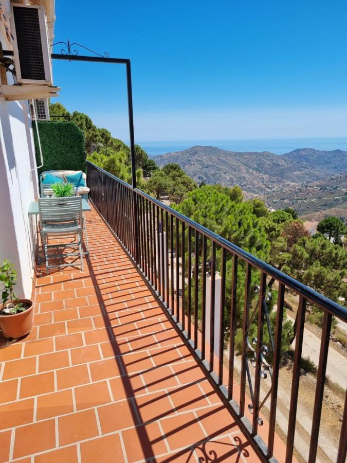 Lovely 2 Bed Apartment With Stunning Views & Pool Cómpeta Exteriér fotografie