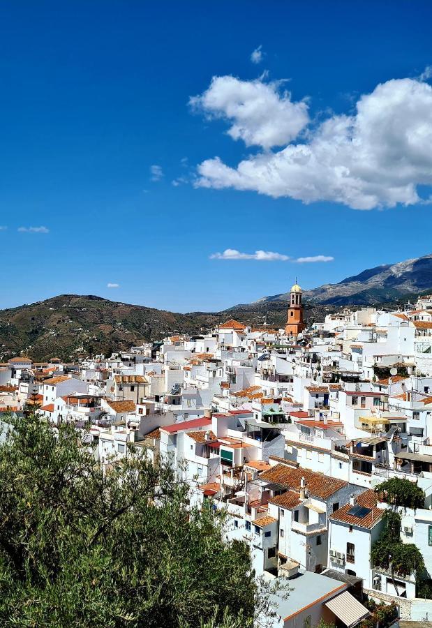 Lovely 2 Bed Apartment With Stunning Views & Pool Cómpeta Exteriér fotografie